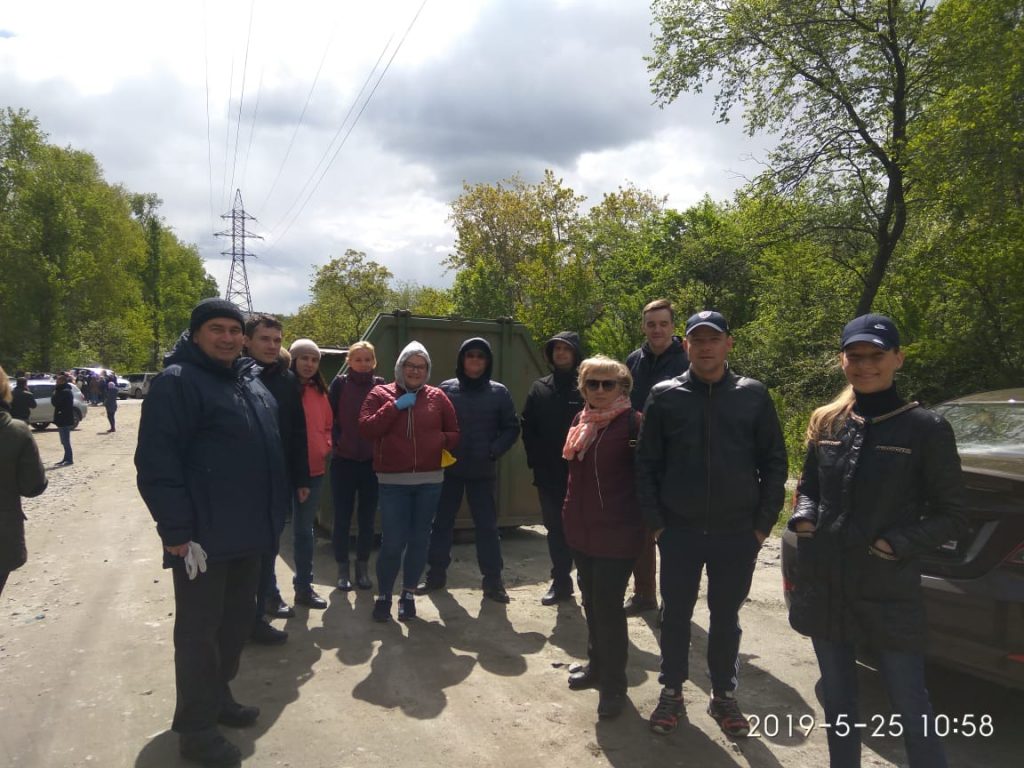 На территории Шарташского лесного парка прошел Всероссийский экологический субботник «Зеленая Весна»