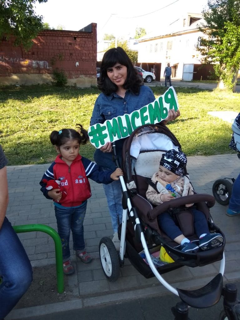 Фонд капитального ремонта подарил жителям первую в Екатеринбурге дворовую библиотеку