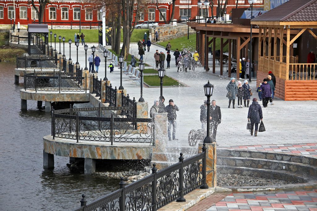 Глава Минстроя РФ Владимир Якушев: Национальный проект «Жилье и городская среда» меняет города и их экономику