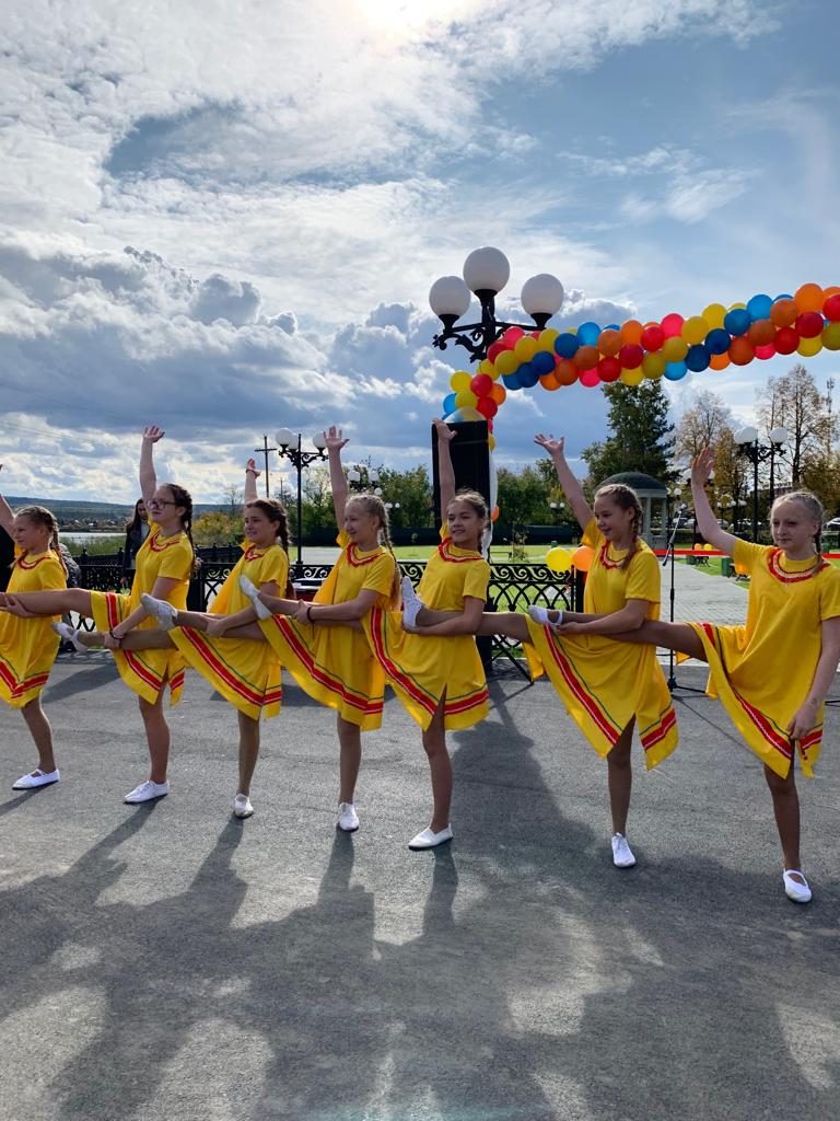 В Бисерти открылась набережная городского пруда, что позволит привлечь в территорию туристов и новых предпринимателей