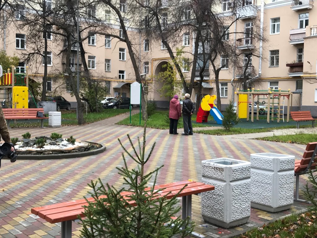 Благодаря нацпроекту «Жилье и городская среда» в Екатеринбурге в 2019 году преобразилось 39 дворов