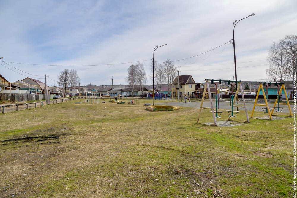 В Нижнем Тагиле появилась многофункциональная спортплощадка, построенная по нацпроекту «Жилье и городская среда»