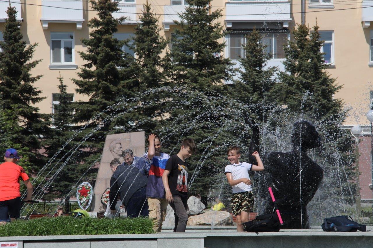 В Верхней Салде после реконструкции открылась площадь у Дворца культуры имени Агаркова