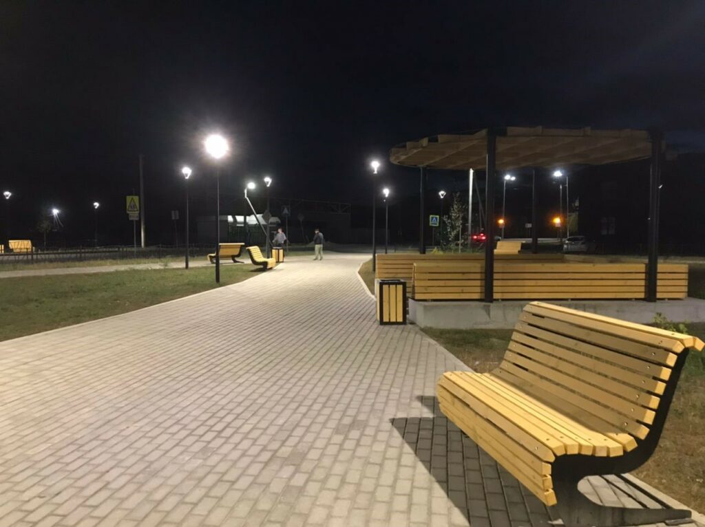 В Верхотурье открыли благоустроенный сквер