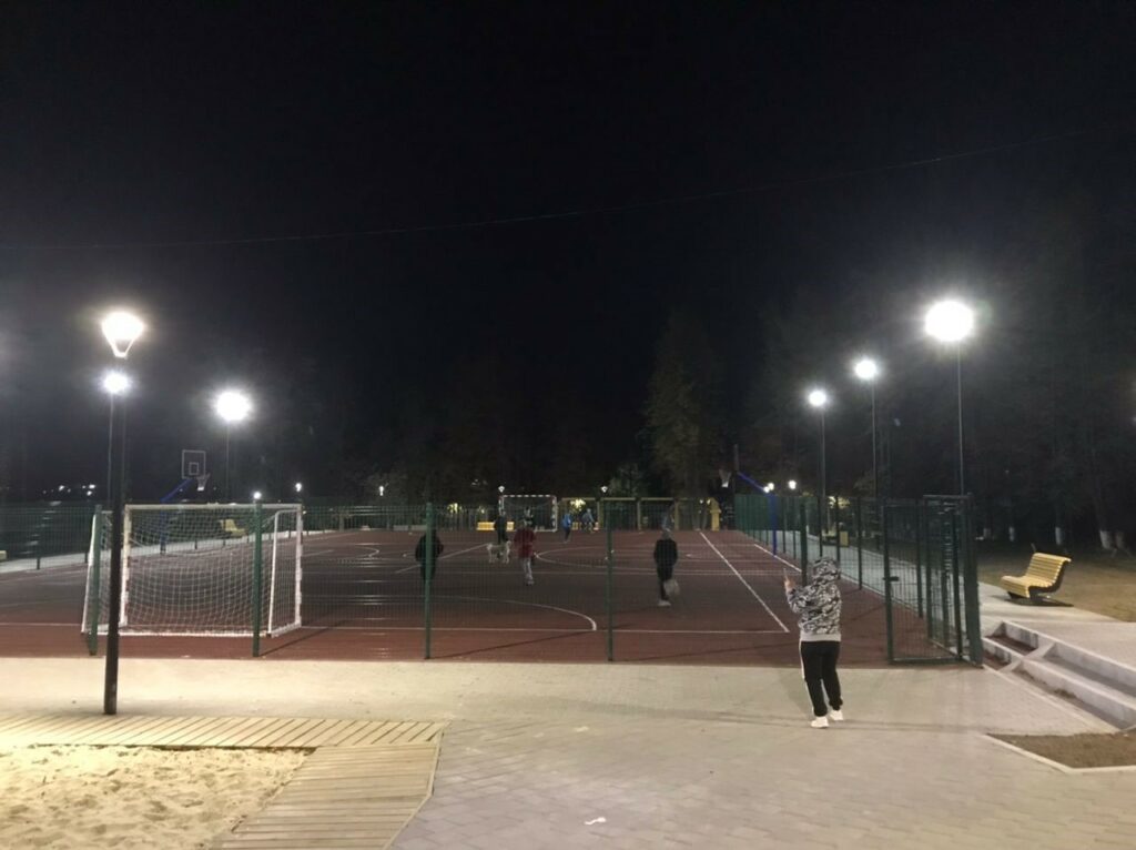 В Верхотурье открыли благоустроенный сквер