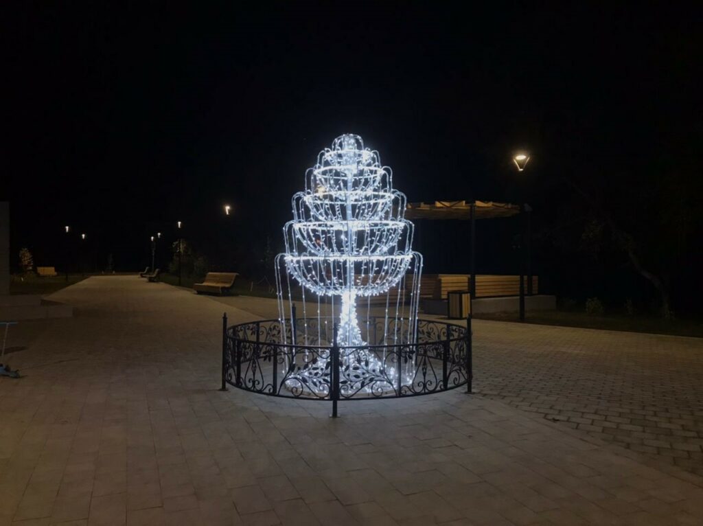 В Верхотурье открыли благоустроенный сквер