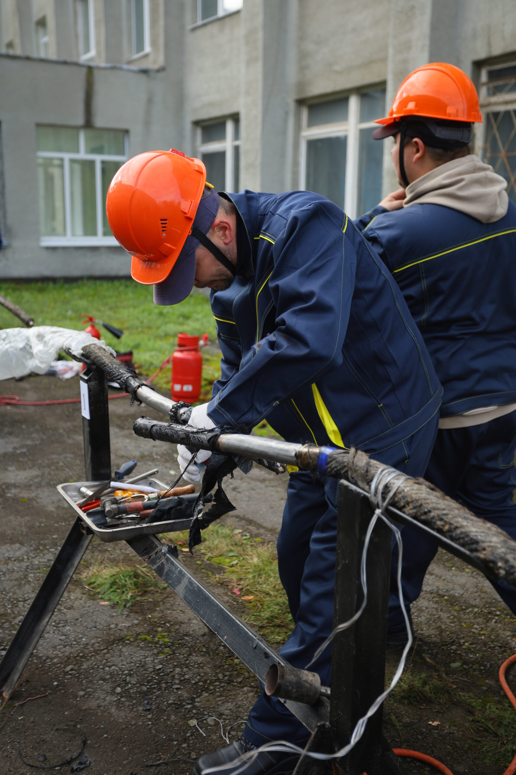 В Екатеринбурге прошел ежегодный конкурс профессионального мастерства «Лучший кабельщик – электромонтер по ремонту и монтажу кабельных линий»